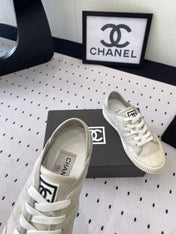 CASUAL SHOES IN GREY LAMBSKIN