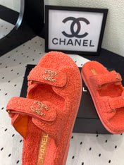CC DAD SANDAL MULE IN RED ORANGE LAMB FUR
