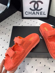 CC DAD SANDAL MULE IN RED ORANGE LAMB FUR