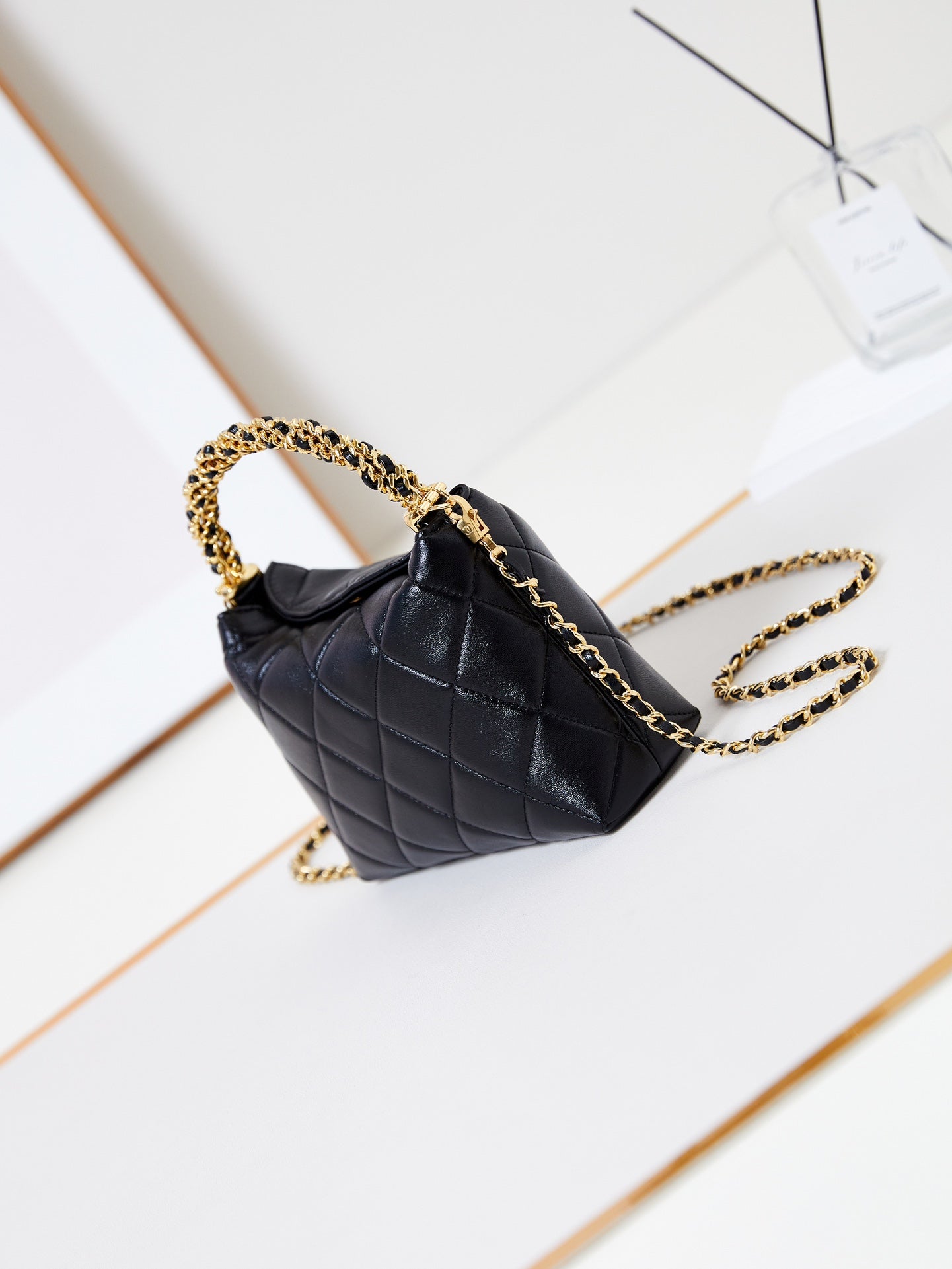 HOBO BAG 18 IN BLACK SOFT LAMBSKIN GOLD CHAIN