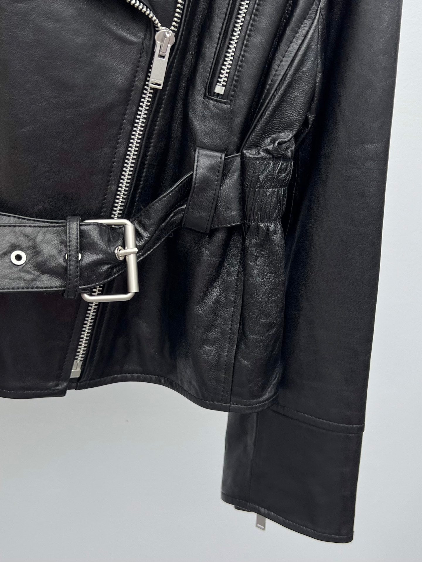 YSL 25S LEATHER JACKET STYLE 135