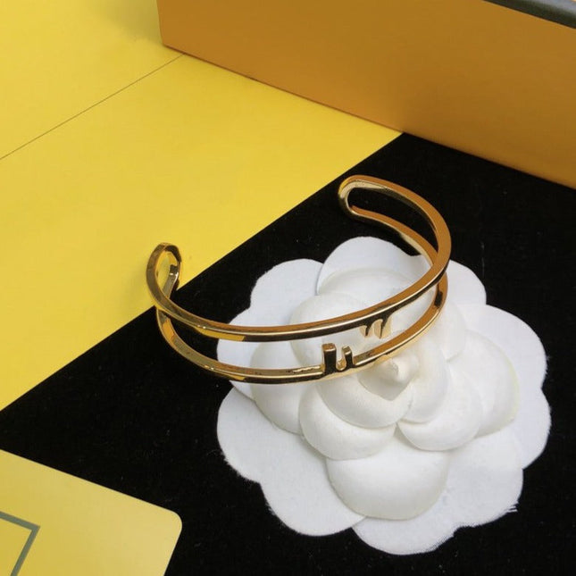 O'LOCK OPEN BRACELET GOLD