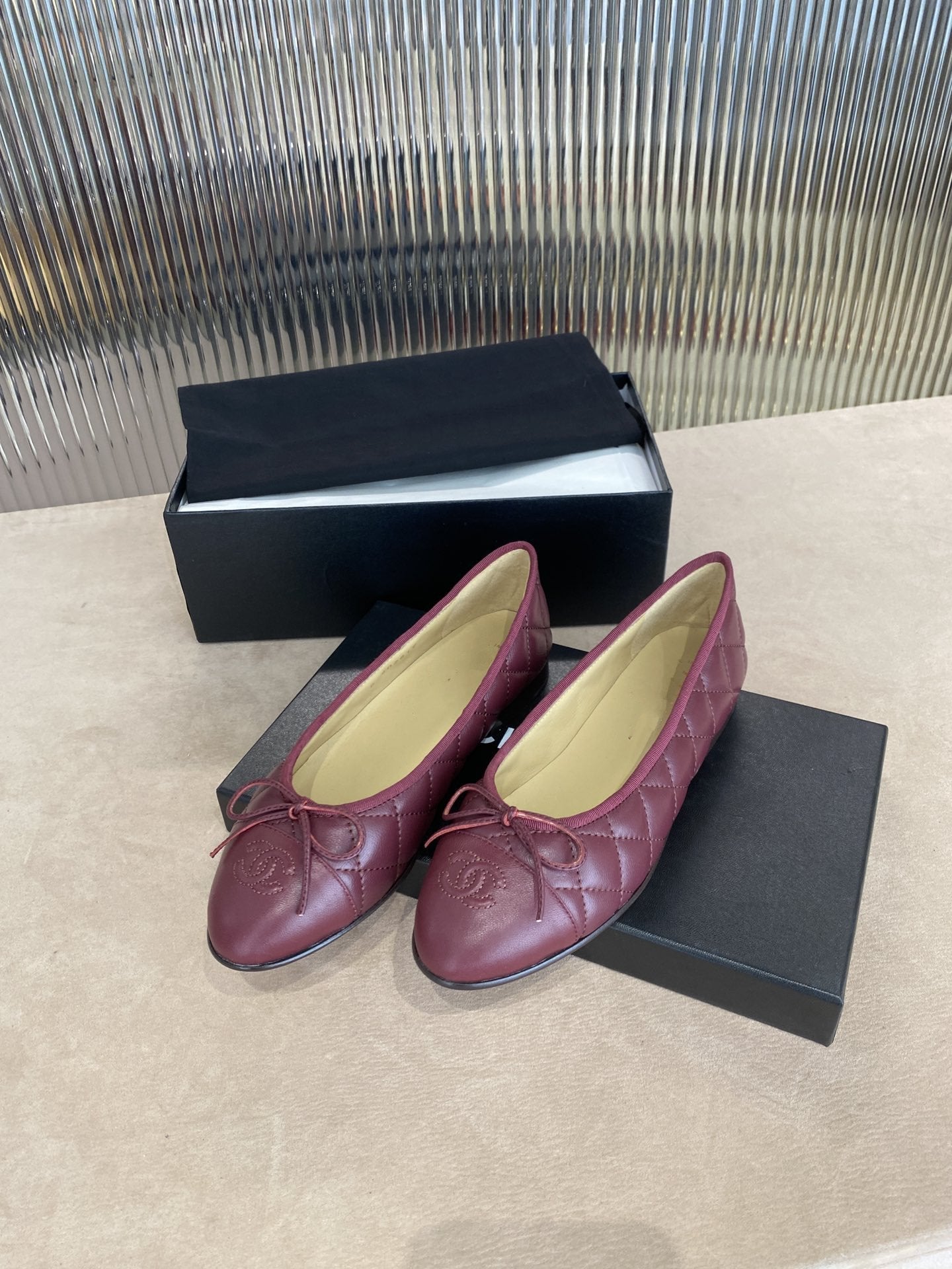 BALLET FLATS BURGUNDY QUILTED LAMBSKIN