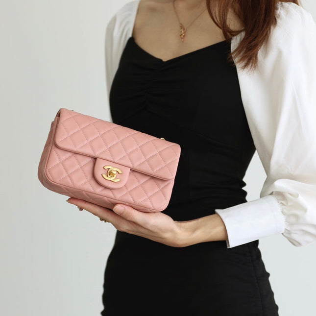 FLAP BAG 20CM BABY PINK LAMBSKIN GOLD HARDWARE