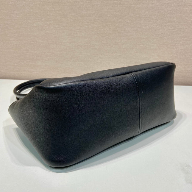 PRA 28 LARGE BLACK CALFSKIN HANDBAG