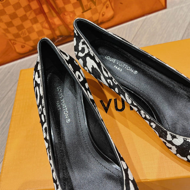 LV SINGLE LOW HEEL PUMP WHITE LEOPARD