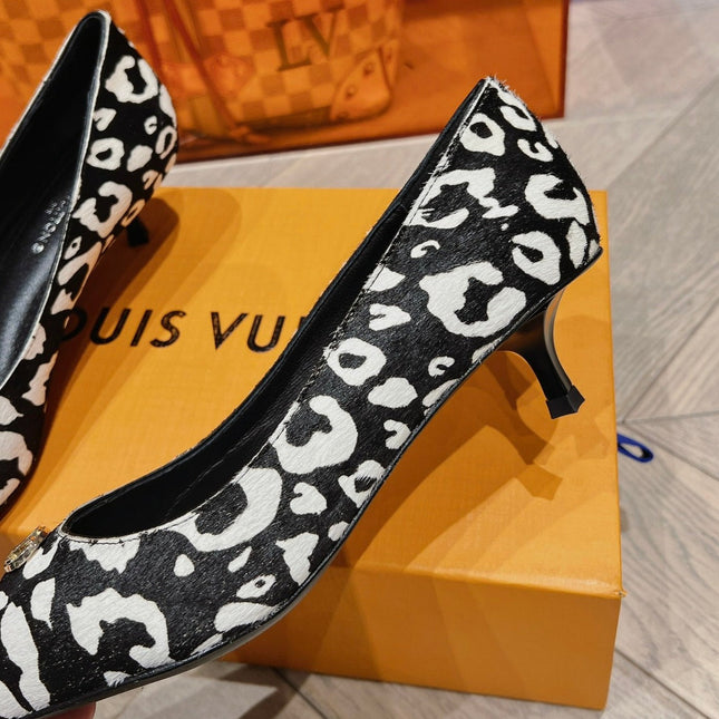 LV SINGLE LOW HEEL PUMP WHITE LEOPARD