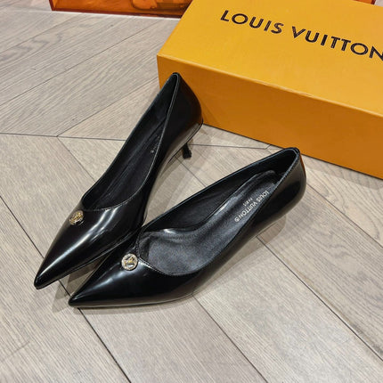 LV SINGLE LOW HEEL PUMP BLACK