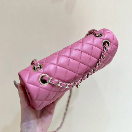 FLAP BAG 23CM GEM PINK LAMBSKIN GOLD HARDWARE