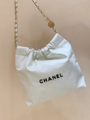 CC HOBO BAG 37 WHITE CC BLACK LAMBSKIN GOLD HARDWARE