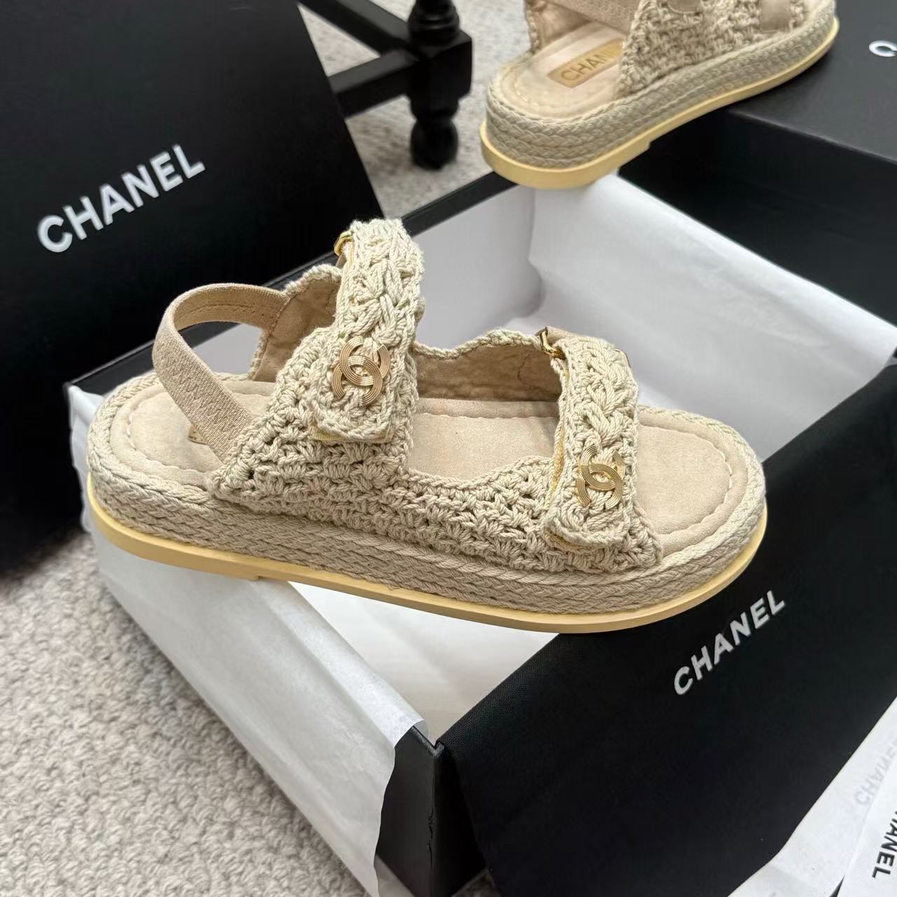 CC FOOTWEAR – BEIGE BRAIDED RAFFIA SANDALS