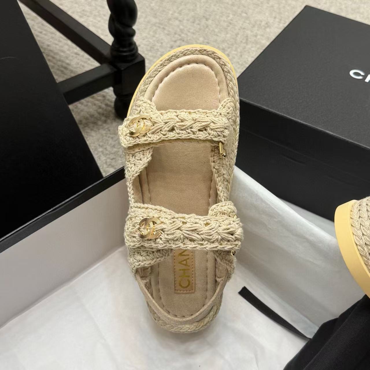 CC FOOTWEAR – BEIGE BRAIDED RAFFIA SANDALS
