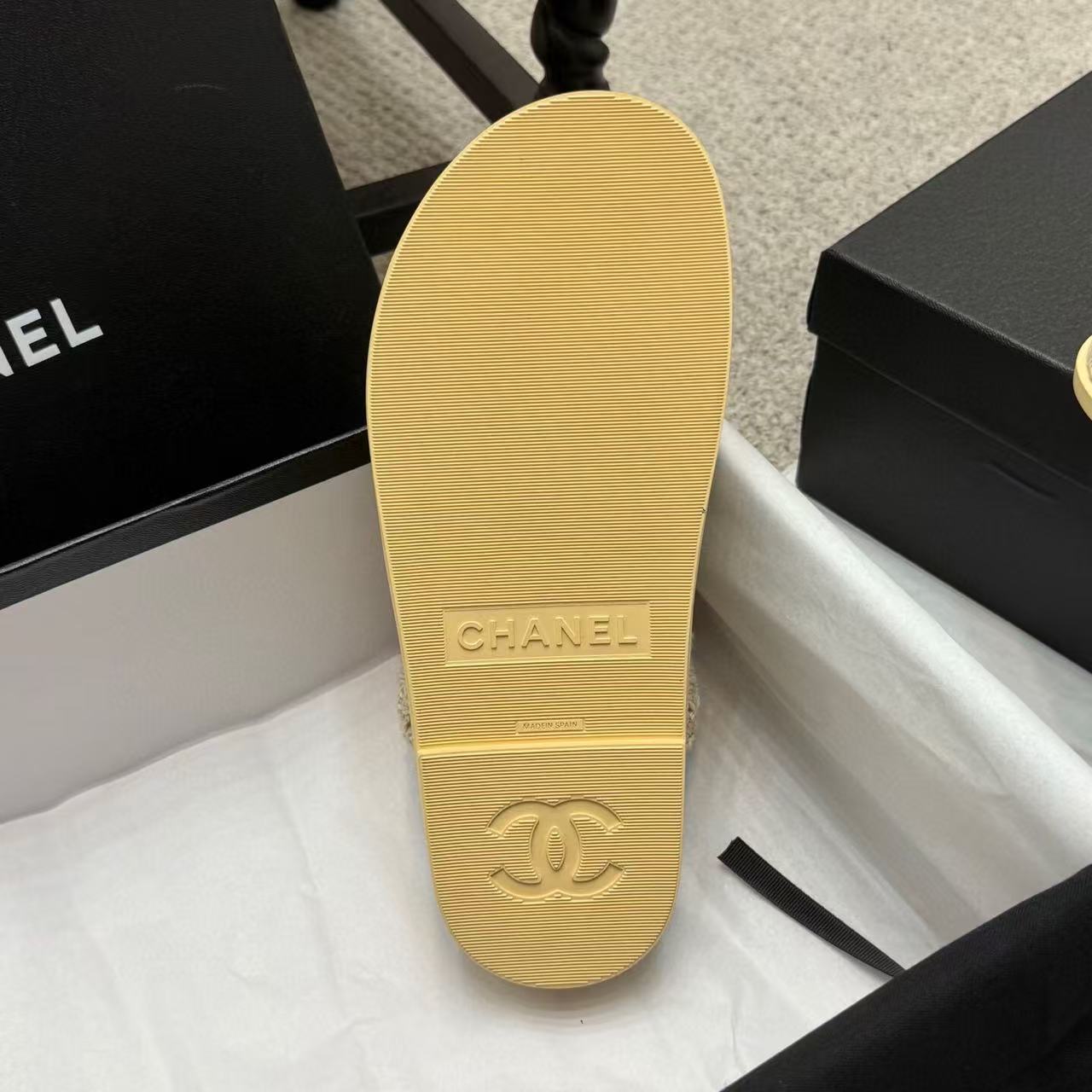 CC FOOTWEAR – BEIGE BRAIDED RAFFIA SANDALS