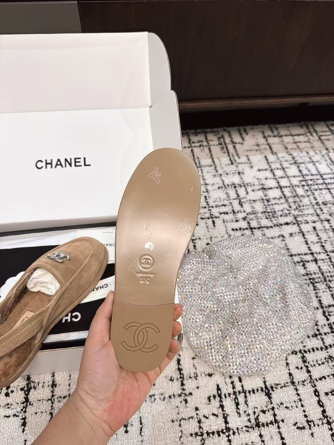 SLINGBACK LOAFER IN DARK BEIGE SUEDE AND SHEARLING