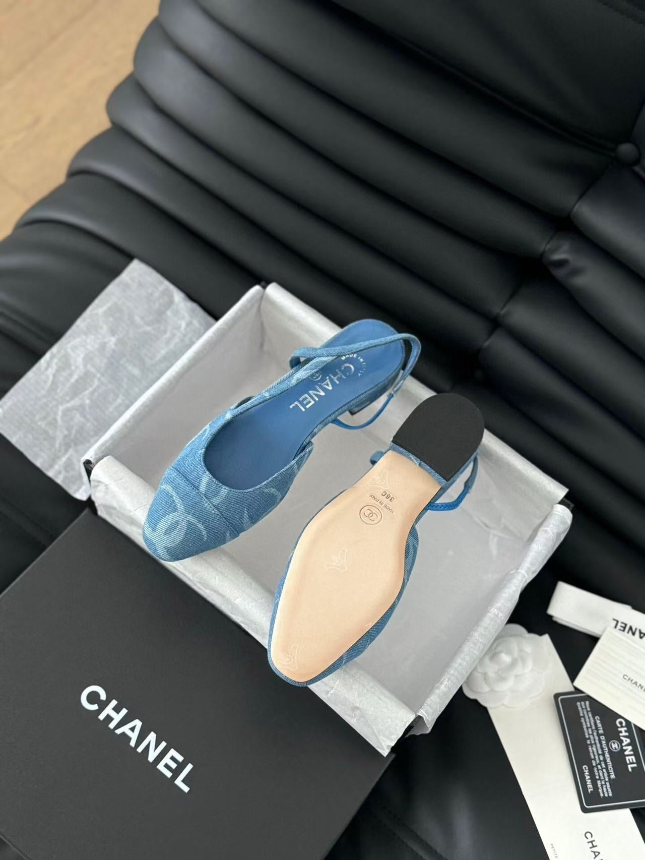 CC FLAT SLINGBACK IN LIGHT BLUE DENIM
