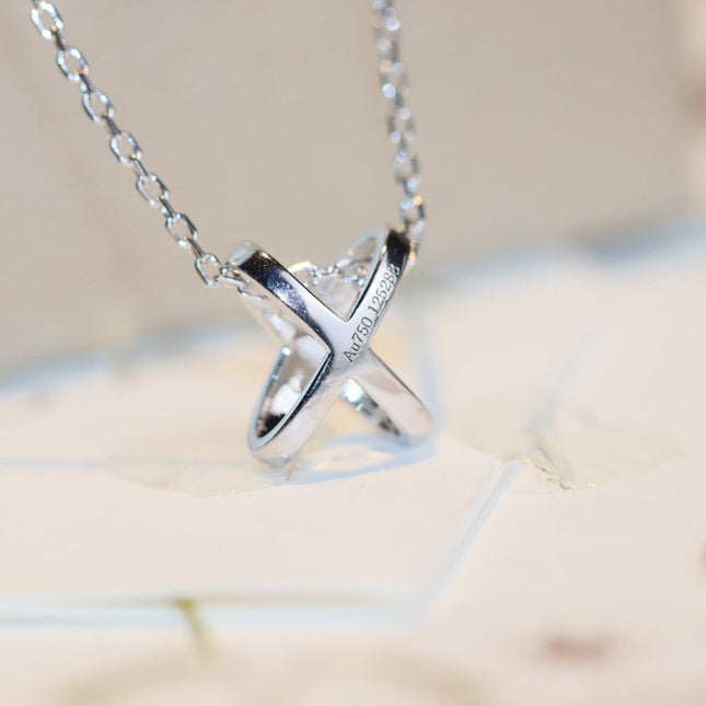 JEUX DE DIAMOND NECKLACE