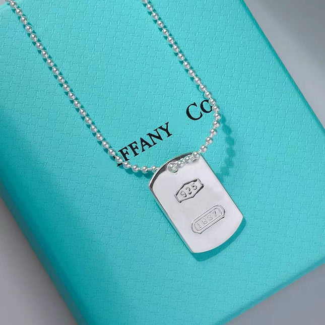 DOG TAG NECKLACE