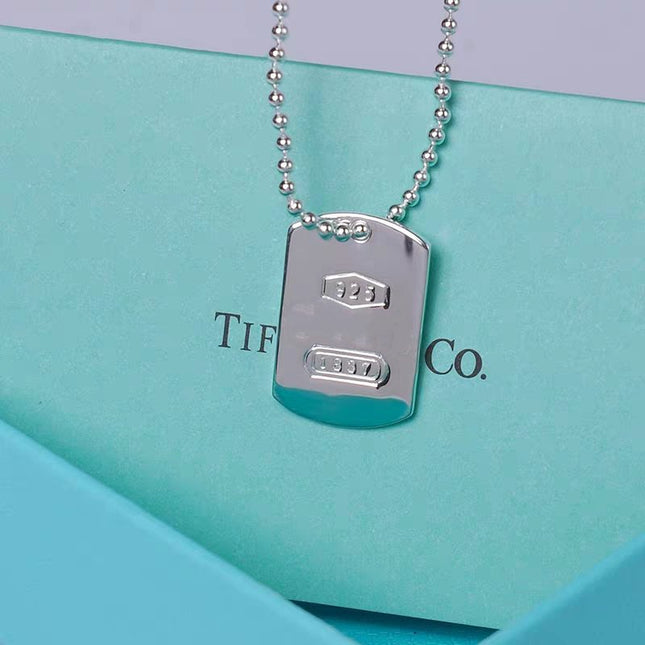 DOG TAG NECKLACE