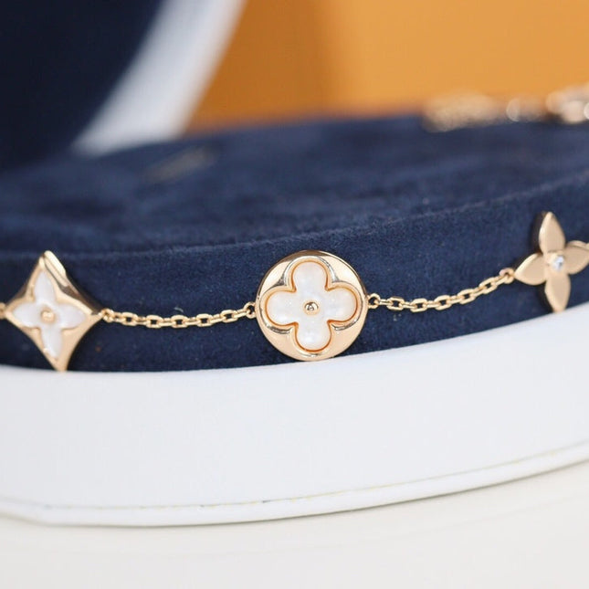 LV LEAF CLOVER BRACELET