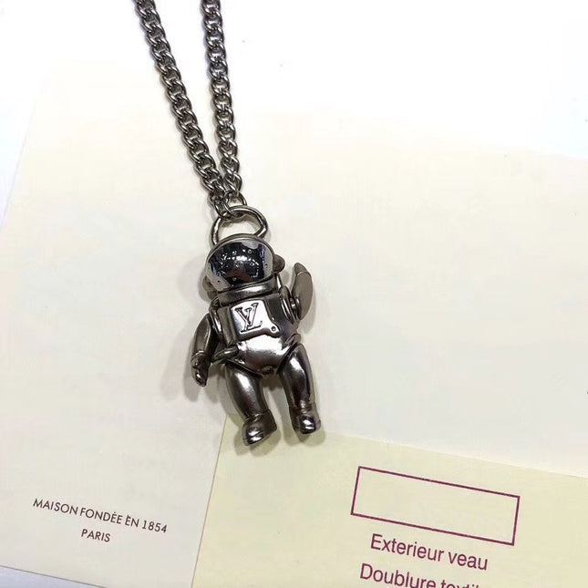 GALAXY ASTRONAUT NECKLACE