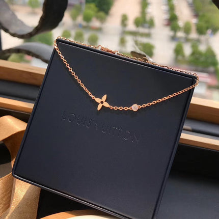 LV BLOSSOM SERIES SINGLE FLOWER DIAMOND COLLARBONE NECKLACE