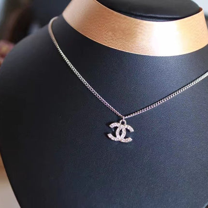 DOUBLE C SILVER NECKLACE