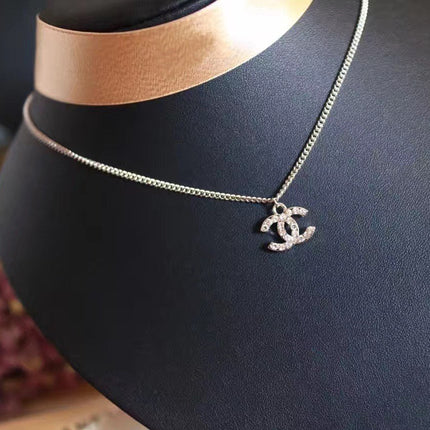 DOUBLE C SILVER NECKLACE