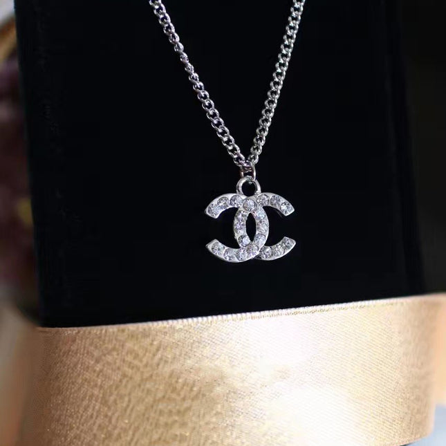 DOUBLE C SILVER NECKLACE