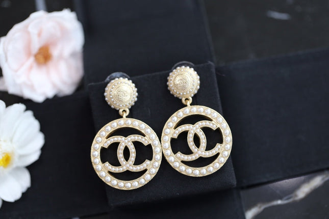 DOUBLE C PEARL GOLD EARRINGS