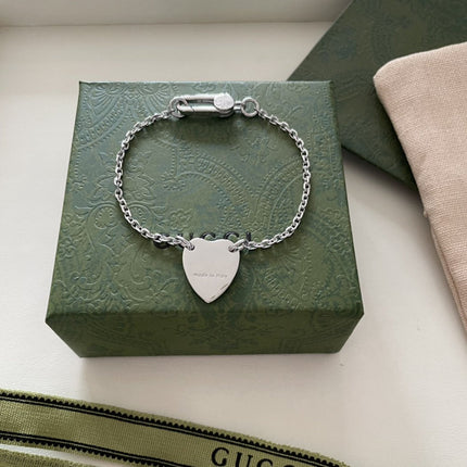 GG LOGO HEART-SHAPED PENDANT SILVER BRACELET