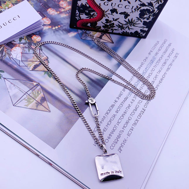 LOGO ENGRAVED SQUARE PENDANT NECKLACE