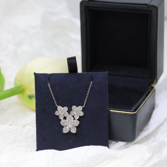 WILD FLOWER SILVER DIAMOND CLUSTER NECKLACE