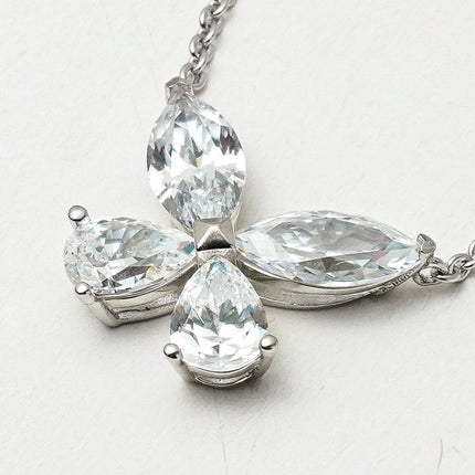 CLASSIC BUTTERFLY SILVER DIAMOND NECKLACE