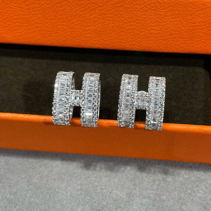 H STUD EARRINGS WITH SILVER DIAMONDS