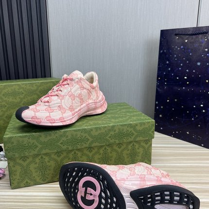 GG RUN PINK LEATHER SNEAKERS