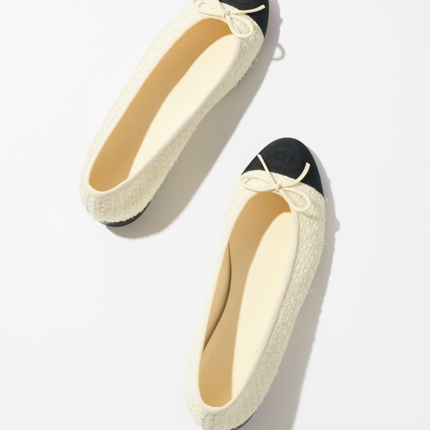 ballet-flats-light-yellow-black_2_84be8dfb-296c-48e0-94bb-d7ebb5451b34.jpg
