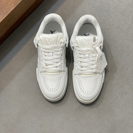 LV TRAINER  WHITE SNEAKER