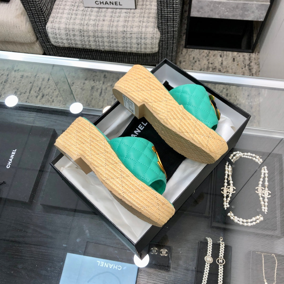 THICK SOLE WEDGE SLIPPERS IN PERSIAN GREEN LAMBSKIN AND BEIGE RUBBER