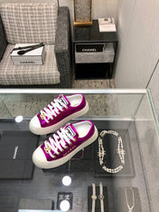 CASUAL SNEAKER IN MAGENTA PURPLE METALLIC LAMBSKIN WITH GOLD LOGO