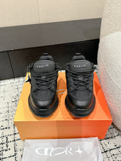 SNEAKER IN BLACK CALFSKIN AND BREATHABLE MESH 175308