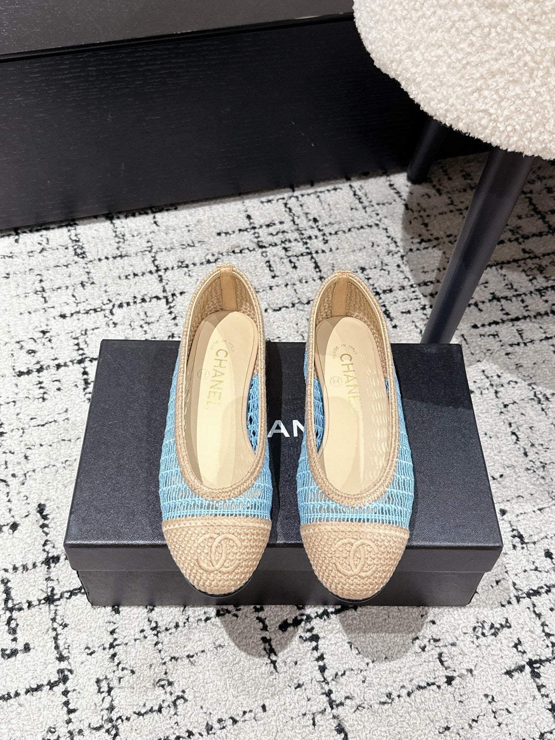 BALLET FLAT 25S IN BLUE AND BEIGE RAFFIA