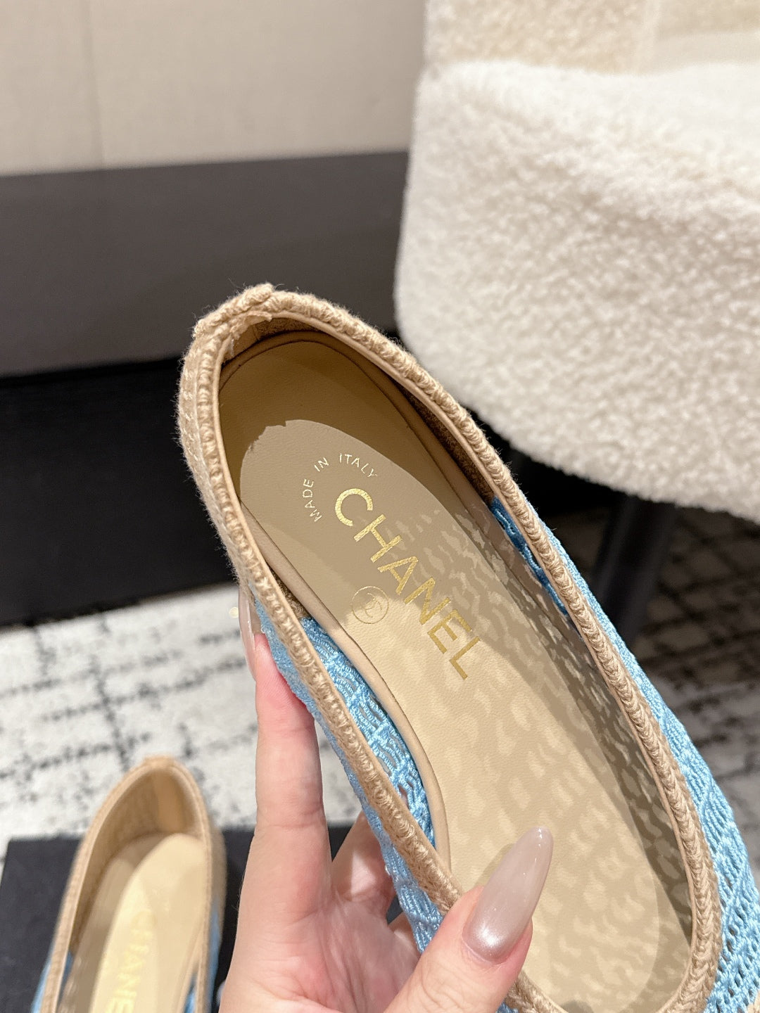 BALLET FLAT 25S IN BLUE AND BEIGE RAFFIA