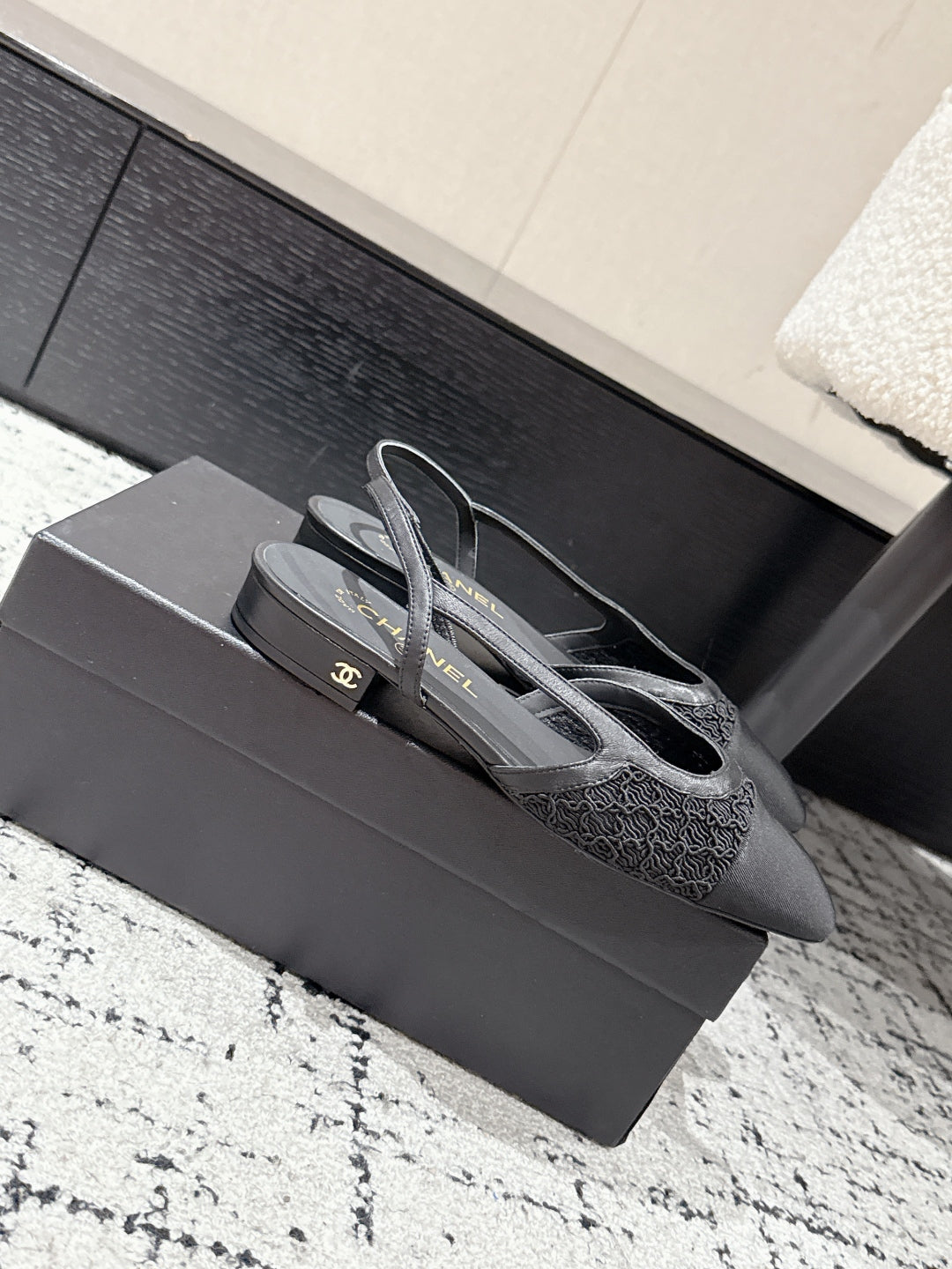 SLINGBACK 25S IN BLACK FABRIC