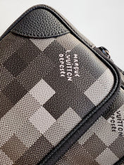 LV 25S NIL MESSENGER BAG 25 IN DAMOFLAGE BLACK CALFSKIN