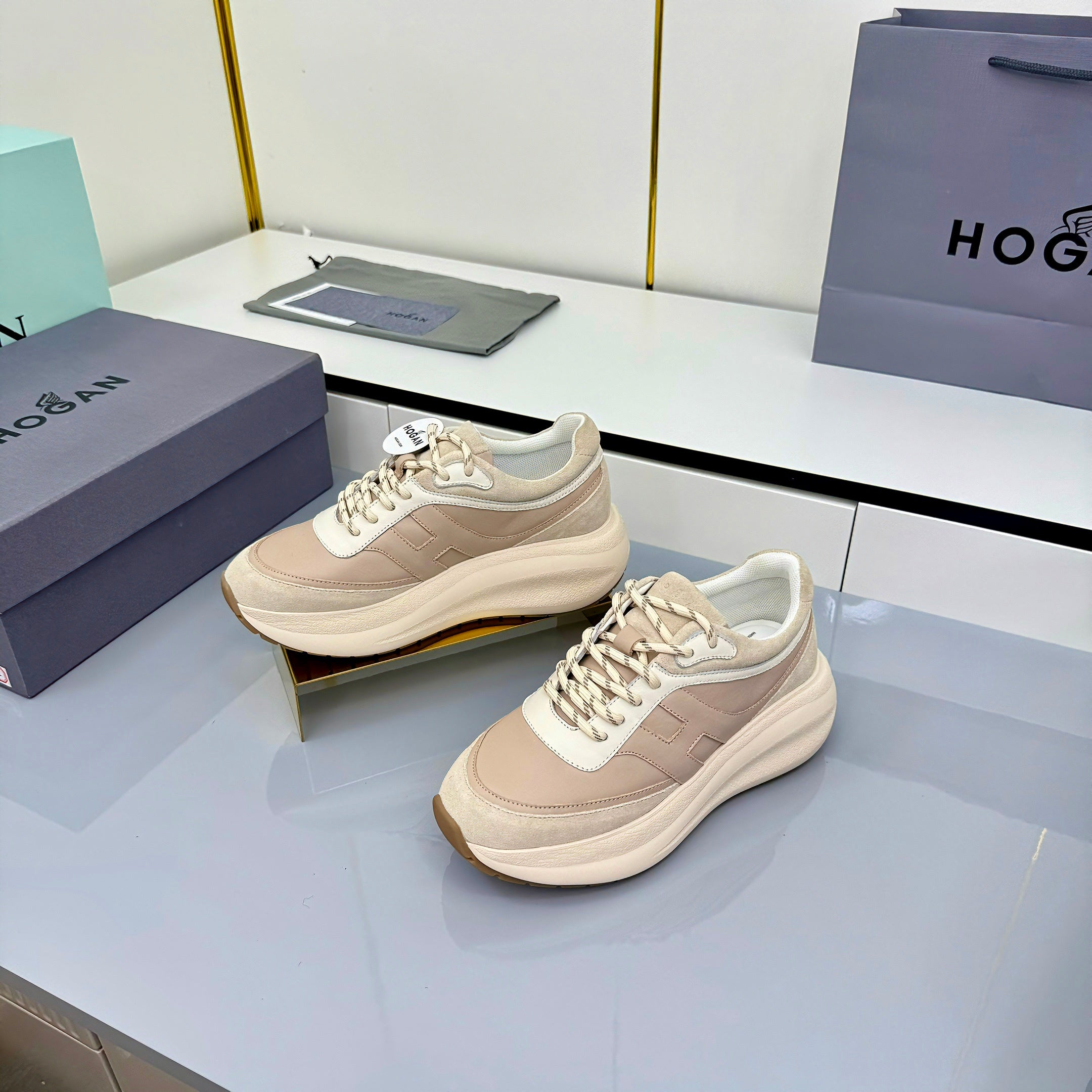 TOM FORD 26S HOGAN SNEAKERS IN BEIGE CALFSKIN AND SUEDE