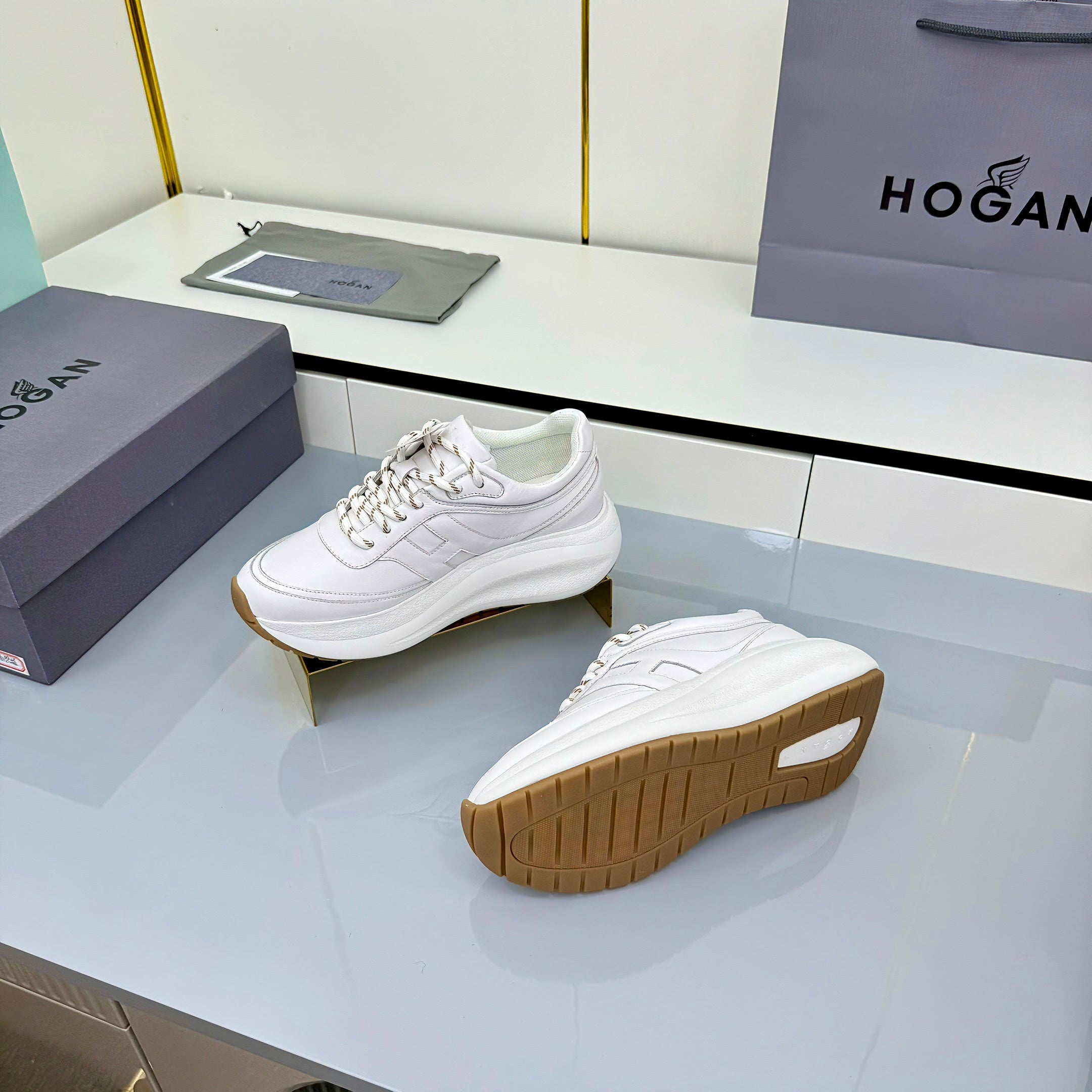 TOM FORD 26S HOGAN SNEAKERS IN WHITE CALFSKIN