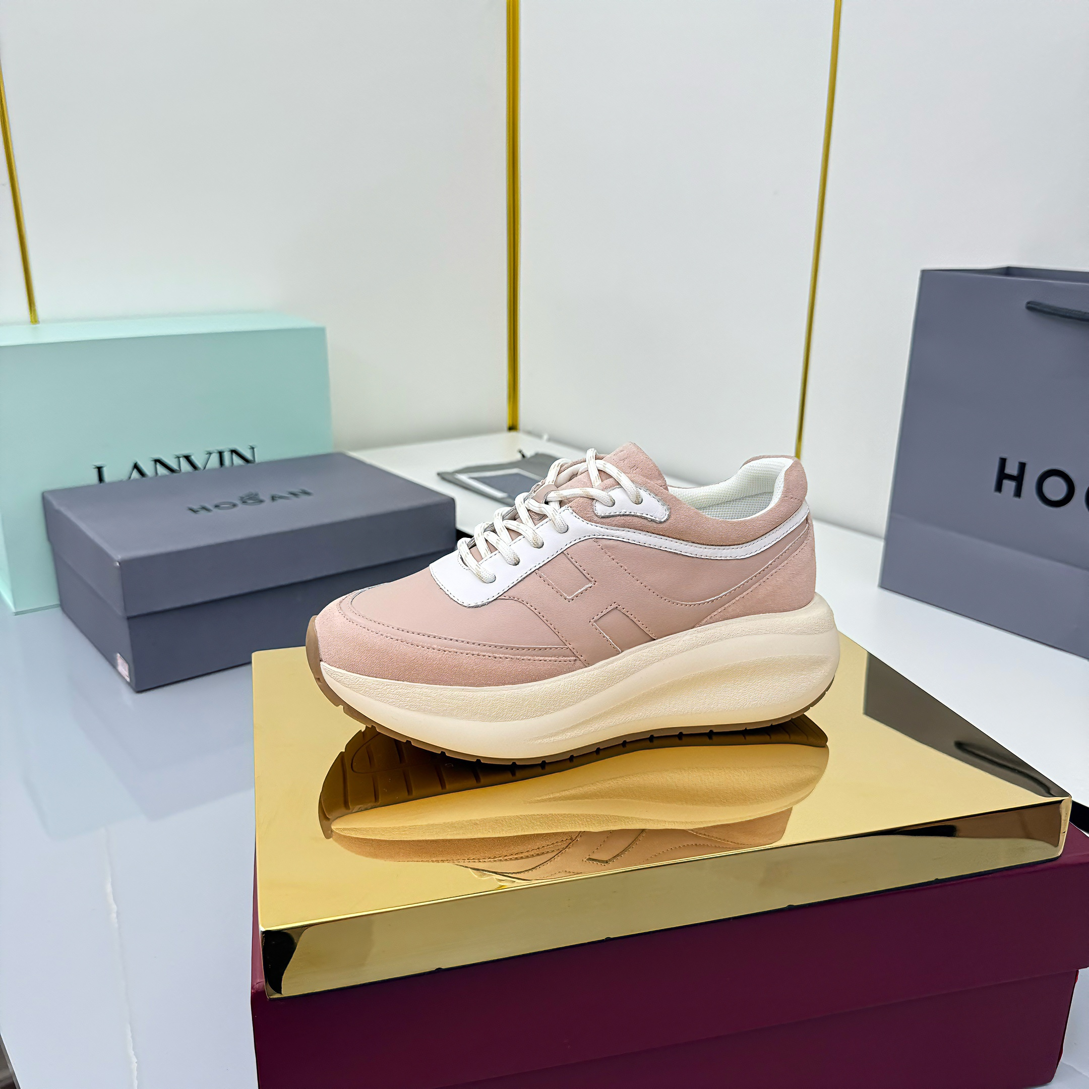 TOM FORD 26S HOGAN SNEAKERS IN PASTEL PINK CALFSKIN AND SUEDE