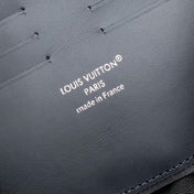 POCHETTE KASAI 24.5 IN BLACK MONOGRAM SHADOW CALFSKIN