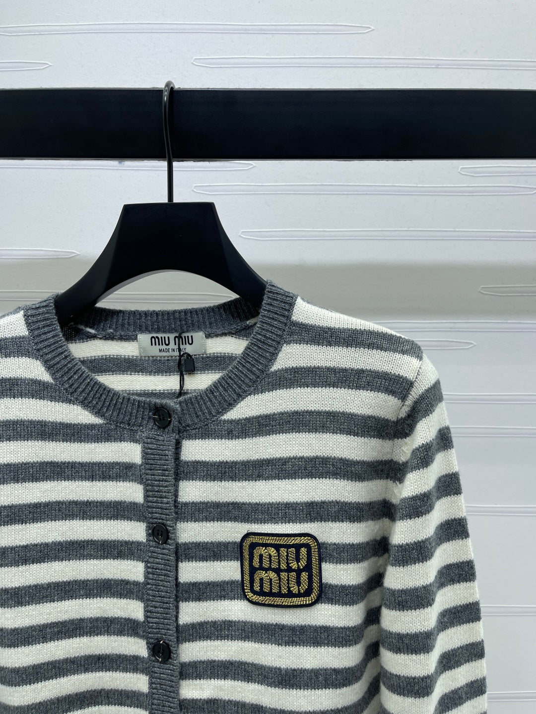 MIUMIU CARDIGAN STYLE 457