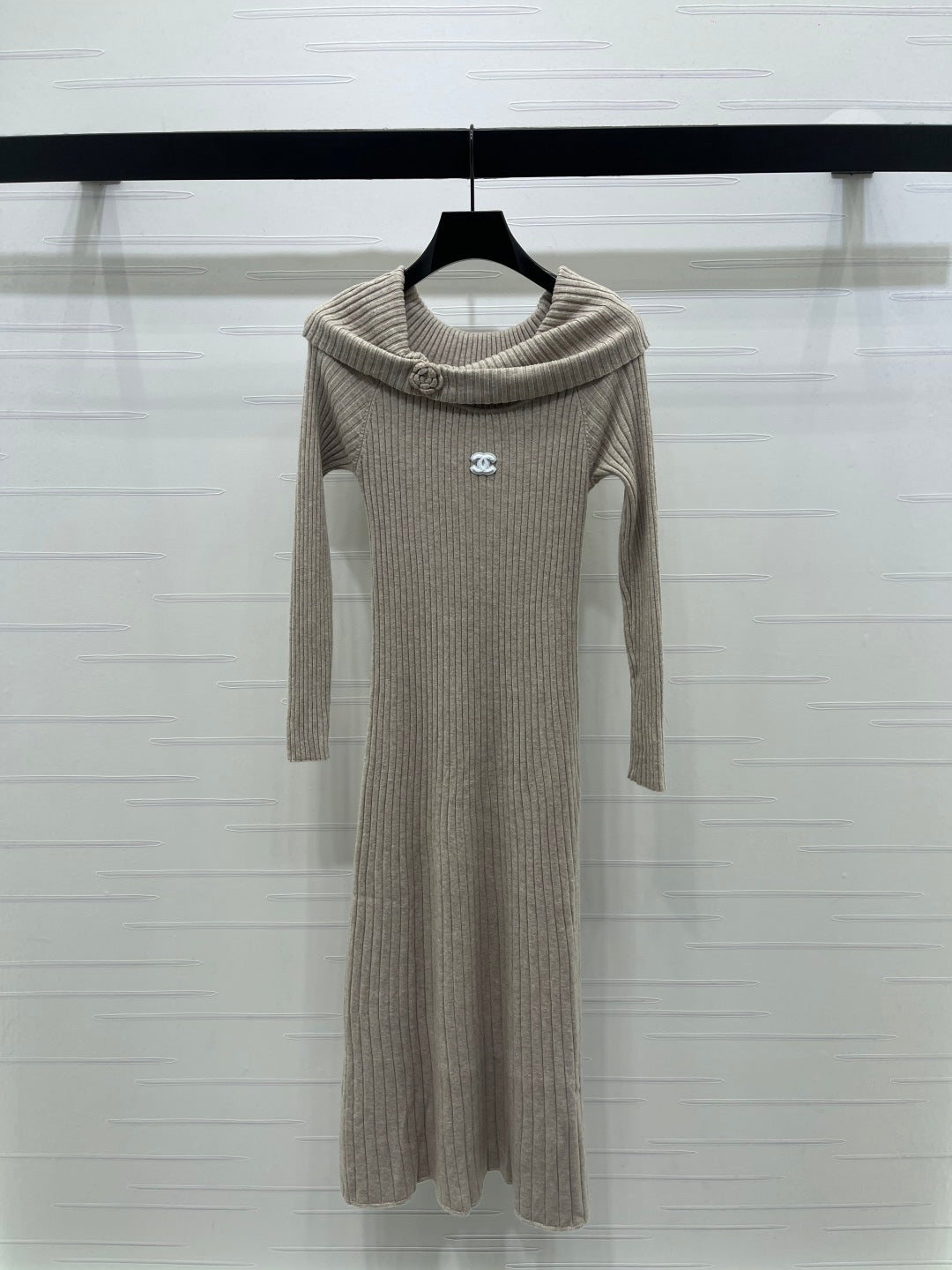 CHANEL 25S KNITTED LONG-SLEEVE DRESS 277